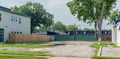 713 Sunset Ave, Dallas