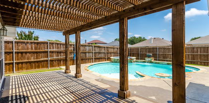 432 Maplegrove Dr, Cedar Hill
