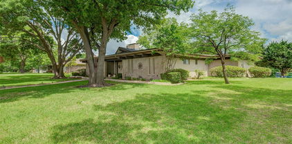 1706 Iroquois Dr, Garland