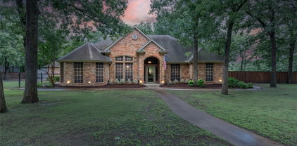 320 Rustic Oaks, Combine