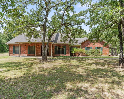 10300 County Road 2426, Terrell
