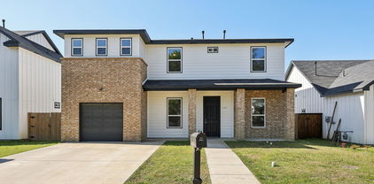 1109 Pollard St, Greenville