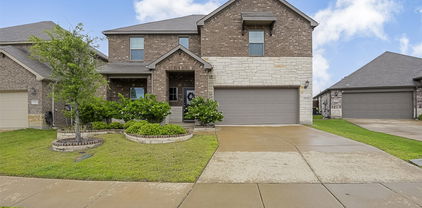 2115 Clarion Dr, Forney