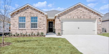 1611 Silas Dr, Forney