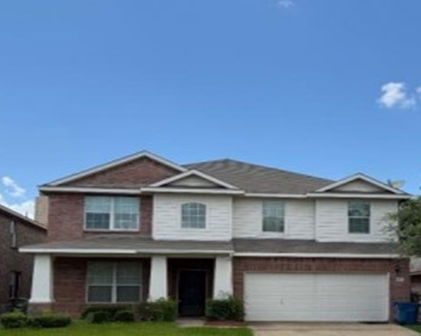 1007 Hockley Ln, Forney