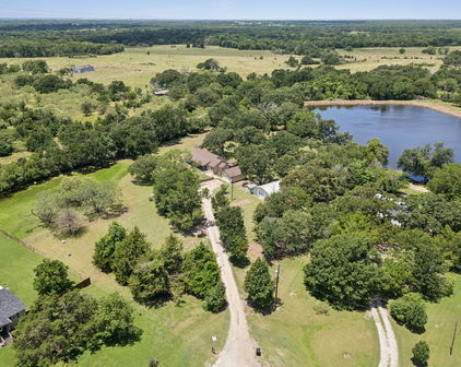 1249 Water Oak Dr, Kaufman