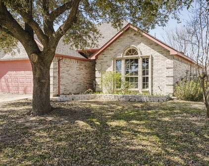 911 Bermuda St, Forney