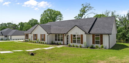 206 Splitrail Dr, Mabank