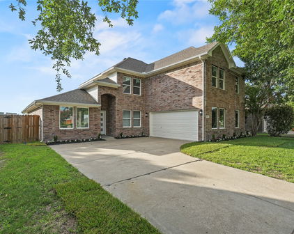 610 Tumbleweed Dr, Forney