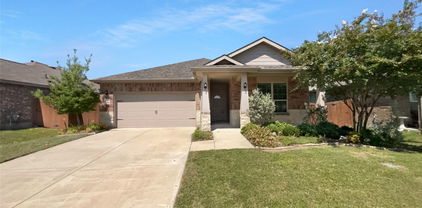2916 Montrose Trl, Forney