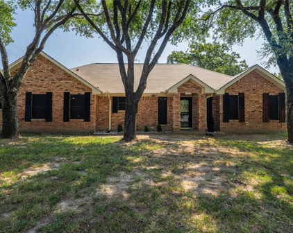 17473 Country Club Dr, Kemp