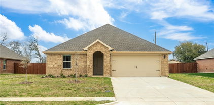 1900 Sandy Knoll Dr, Kaufman