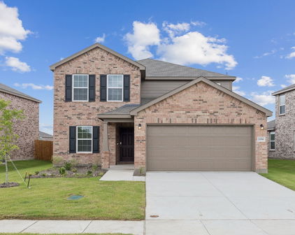 2056 Pleasant Knoll Cir, Forney