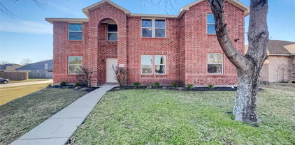 2813 Lake Vista Dr, Wylie