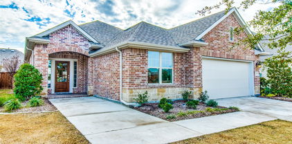 1605 Cedar Crest Dr, Forney