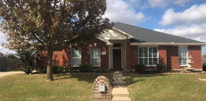 1308 Buckingham Dr, Forney