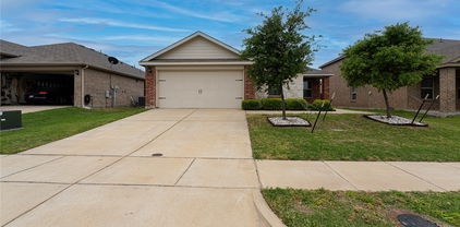 2357 San Marcos Dr, Forney