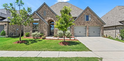 1107 Sandgate Dr, Forney