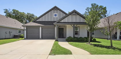 115 Rock Creek Ln, Terrell