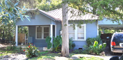 613 N Virginia St, Terrell