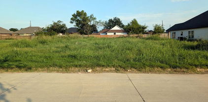 601 Melody Cir, Kaufman