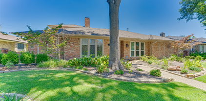 647 Sheffield Dr, Richardson