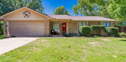 2120 Lisa Cir, Canton