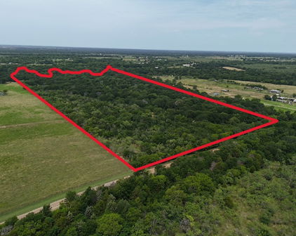 10766 County Road 4031, Kemp
