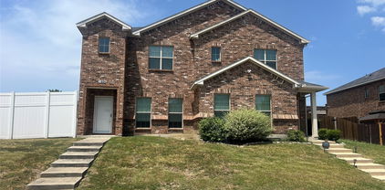 1925 Timber Oaks Dr, Garland