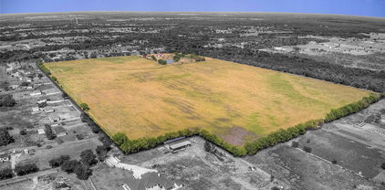 4183 County Rd 2596, Royse City
