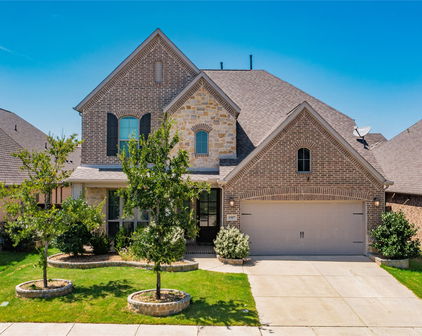 1507 Calcot Ln, Forney