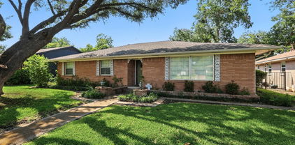 8454 Swift Ave, Dallas