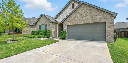 5727 Miriam Dr, Forney