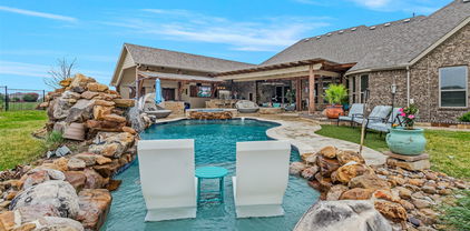 787 Kensington Dr, Mclendon Chisholm