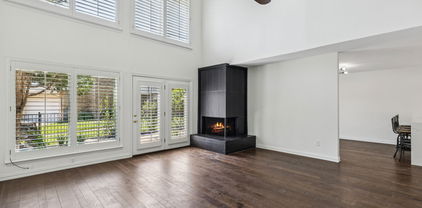 2912 Woodcroft, Carrollton