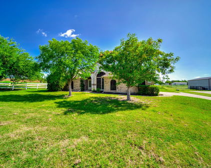 10011 Fireside Ln, Forney