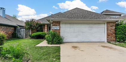 2717 Sedgeway Ln, Carrollton