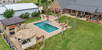 9557 Smith Rd, Royse City
