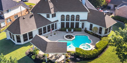 1340 Fairlakes Pointe Dr, Rockwall