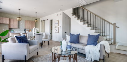 2015 N Prairie Ave Unit 102, Dallas