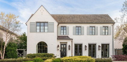 3915 Southwestern Blvd, University Park