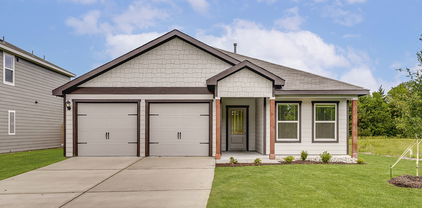 203 Southgate Dr, Terrell
