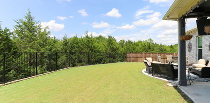 1056 Olympic Dr, Rockwall