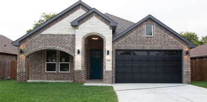1745 Ave C, Grand Prairie