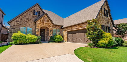 913 Colby Bluff Dr, Rockwall