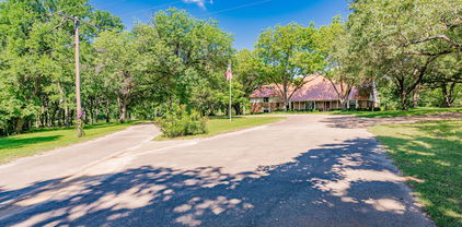 510 W Malloy Bridge Rd, Seagoville