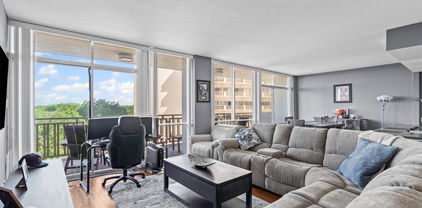 6211 W Northwest Hwy Unit 500, Dallas