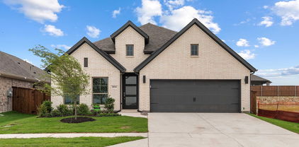 2016 Brewers Ln, Forney