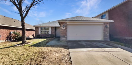 2042 Lake Trail Dr, Heartland