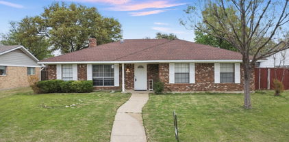 2105 Drake Dr, Richardson